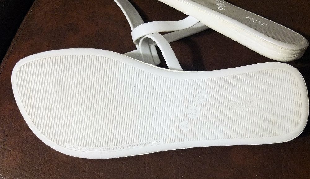 Sandálias Melissa Brancas 38 (Calçam 37)