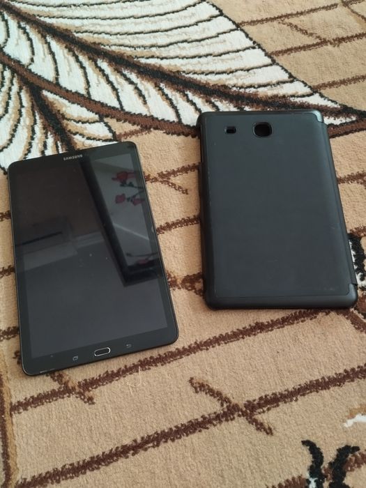 Продам планшет самсунг