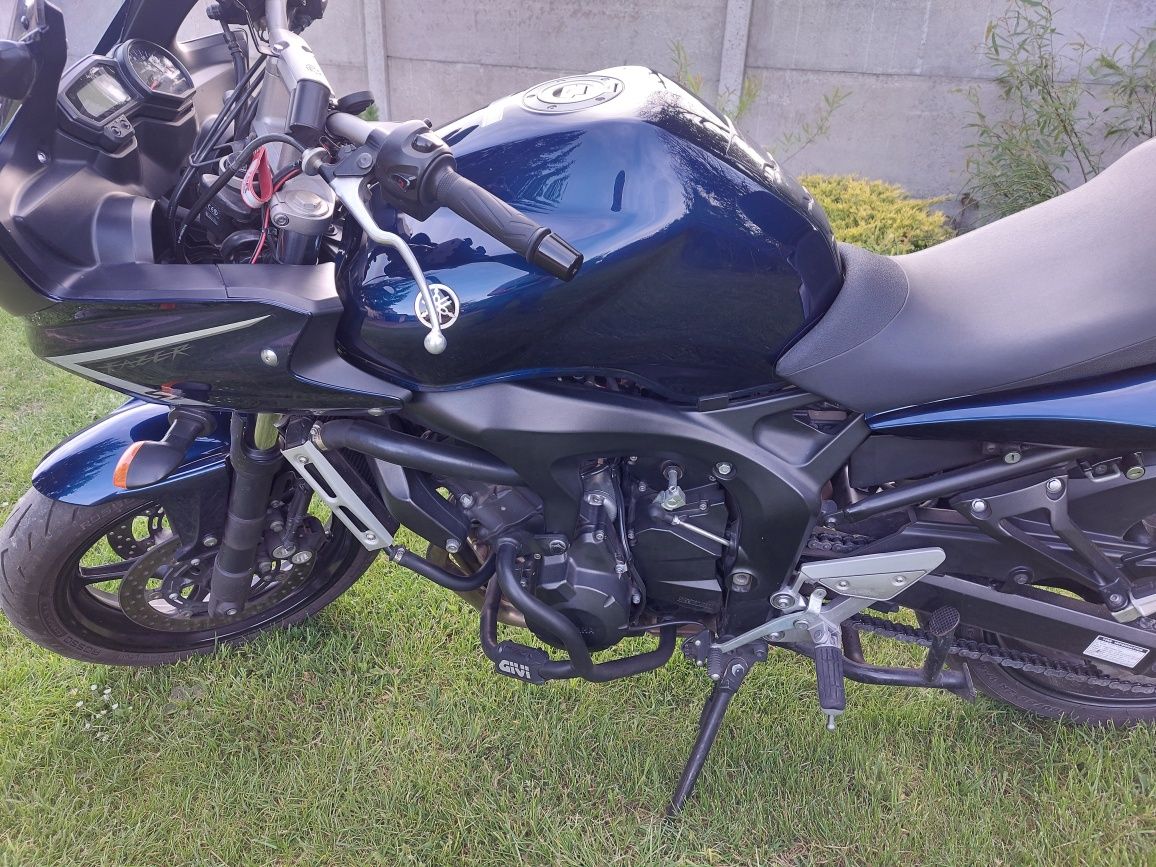 Yamaha fz6s2 fazer