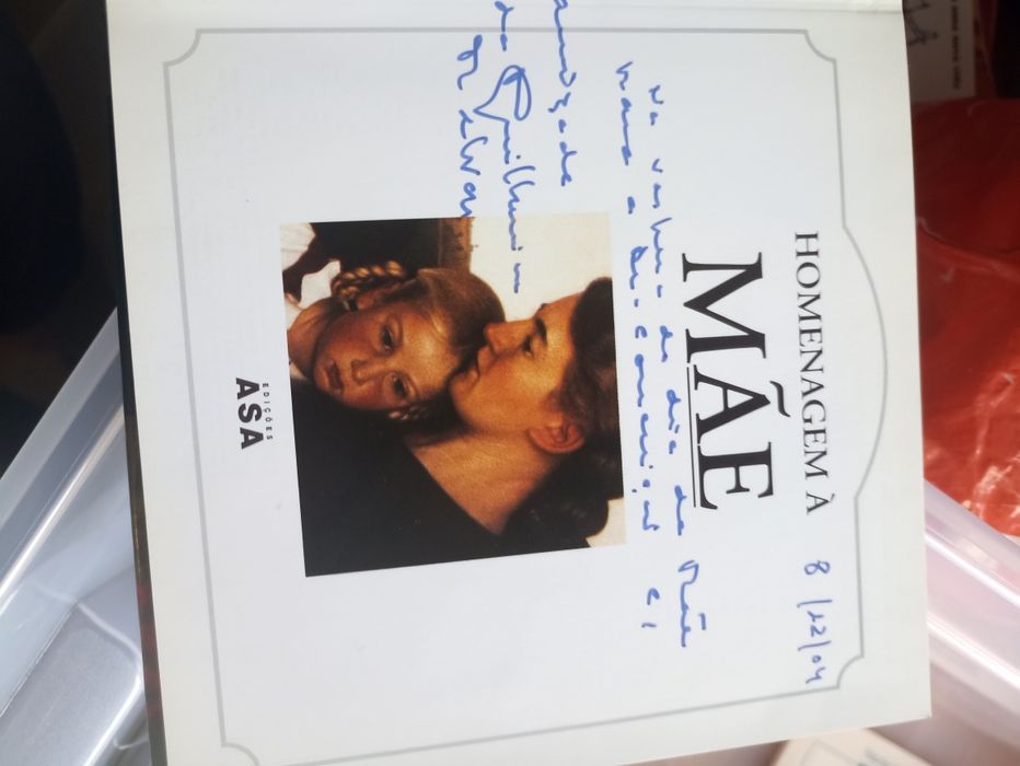 Livro homenagem a mãe ASA