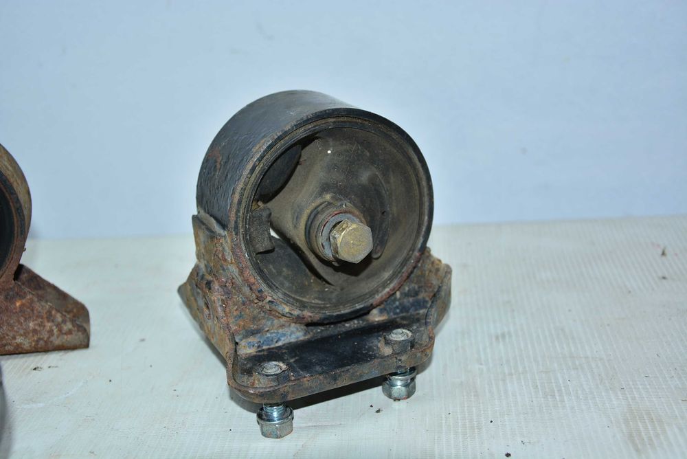 Mitsubishi 3000GT VR4 SL Stealth GTO poduszki silnika poduszka