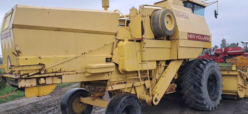 Продам комбайн NewHolland 8040!