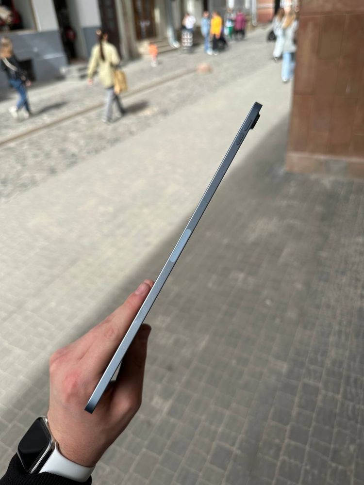 Apple iPad Air 2020 4th 10,9’ 256гб Sky Blue Silver LTE в ідеалі