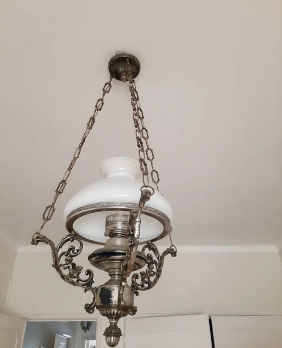 Candeeiro de tecto em estanho