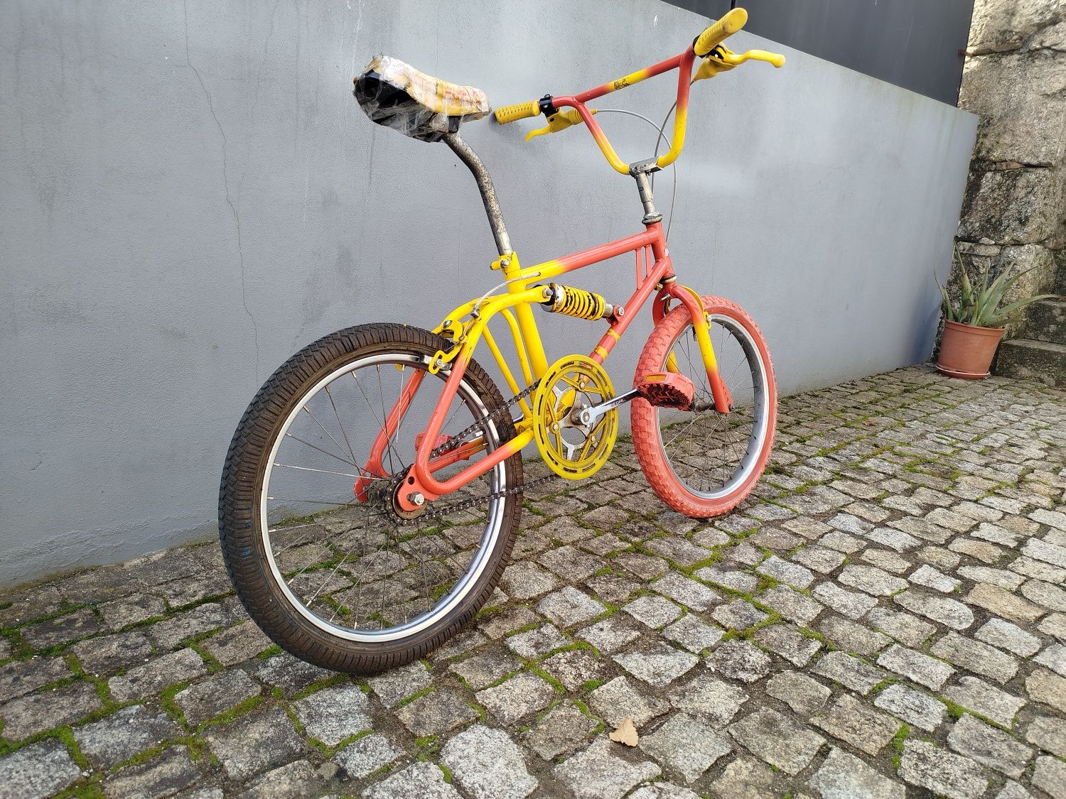 Bmx anos 80 com amortecedor