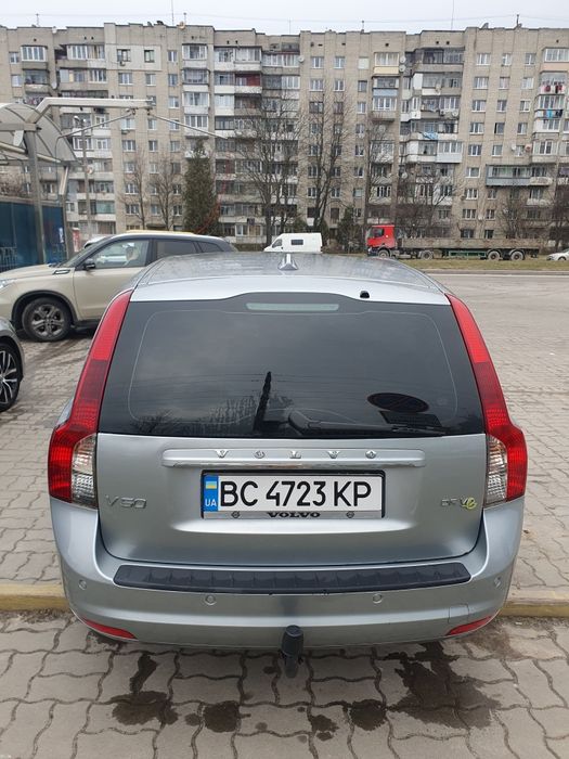 Автомобіль вольво