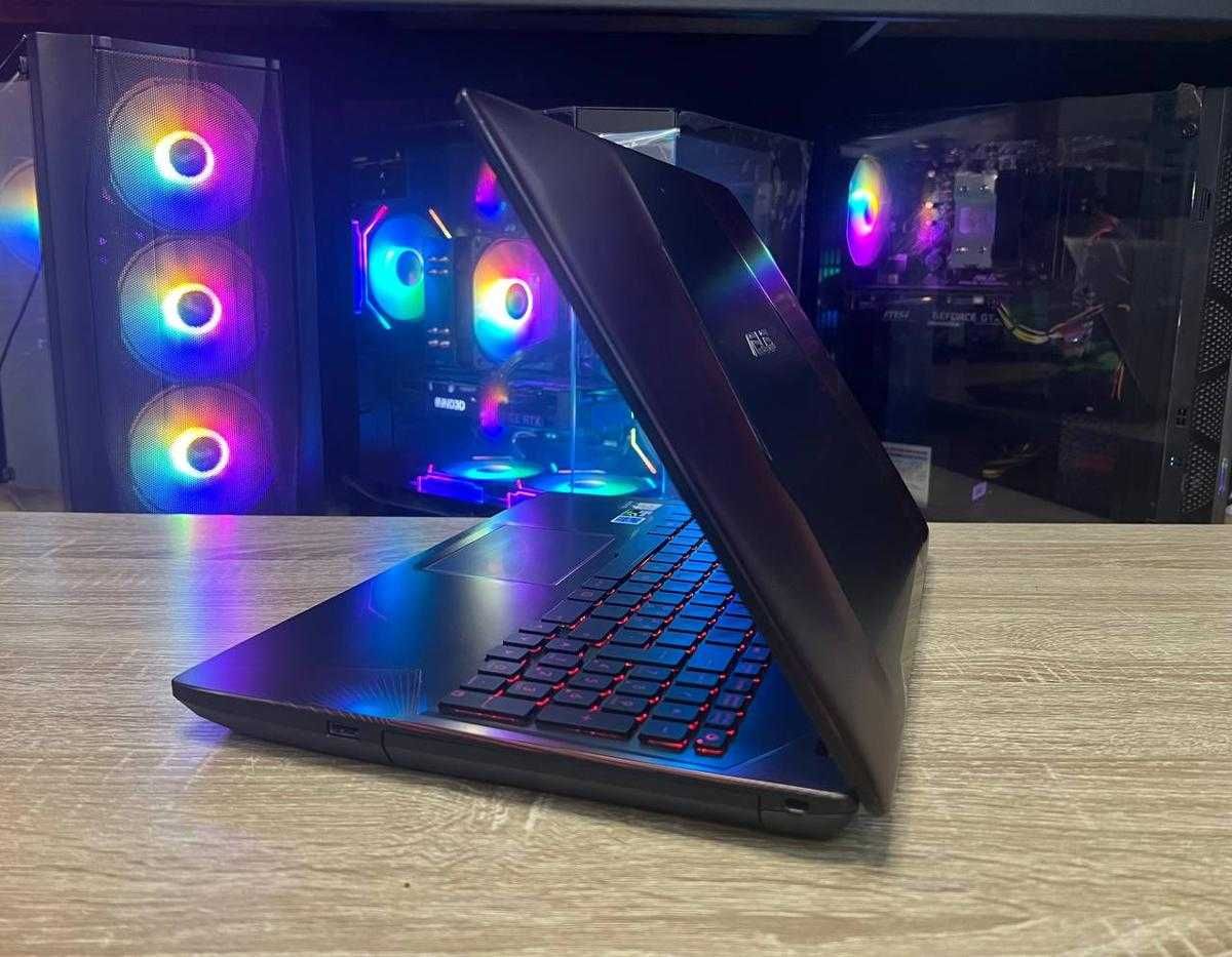 Ноутбук ASUS FX553V i5-7300HQ/8Gb/256SSD/GTX1050-4Gb ГАРАНТІЯ