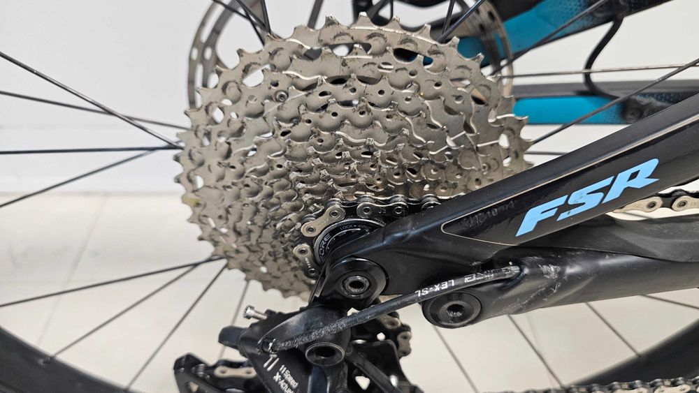 Specialized Turbo Levo (E-bike)