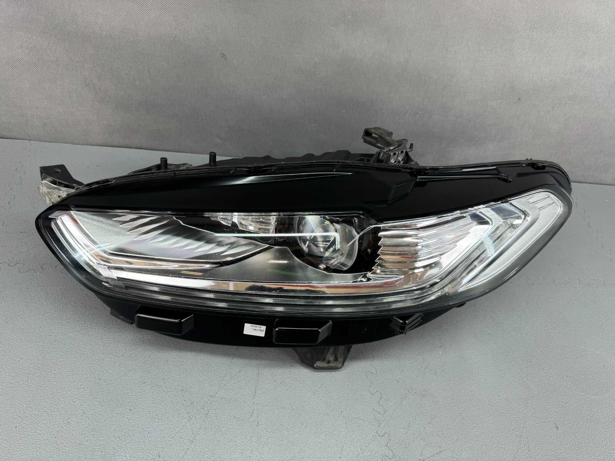 Ford Mondeo MK5 14-19r. Lampa Przód Przednia Lewa Full led Dynamic EU