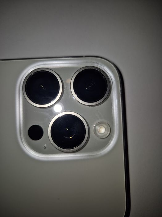 iPhone 15 pro max 256gb white 88%