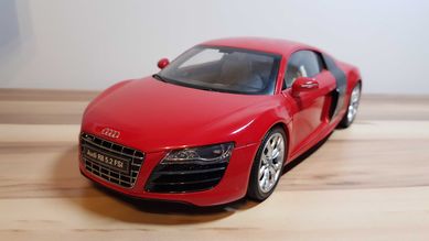 Model Audi R8 5.2 FSI w skali 1:18 Kyosho - Prezent dla Kolekcjonera