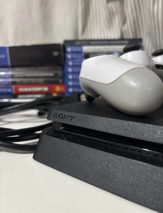 Playstation 4 Slim 1TB C/ 19 jogos