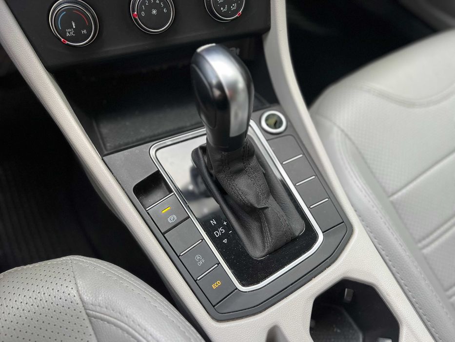 Volkswagen Jetta 2019