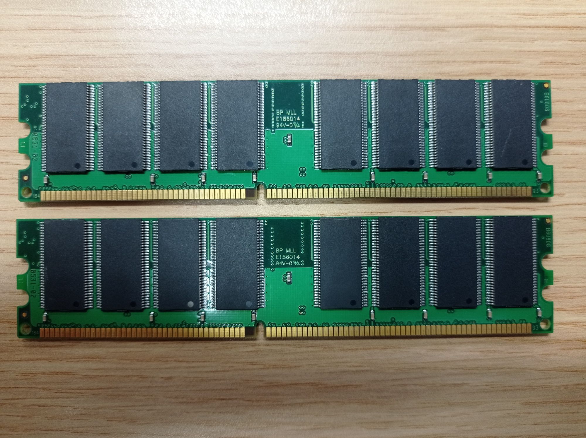 Pamięć kości RAM Goodram DDR 2x512MB 1GB PC3200 DIMM