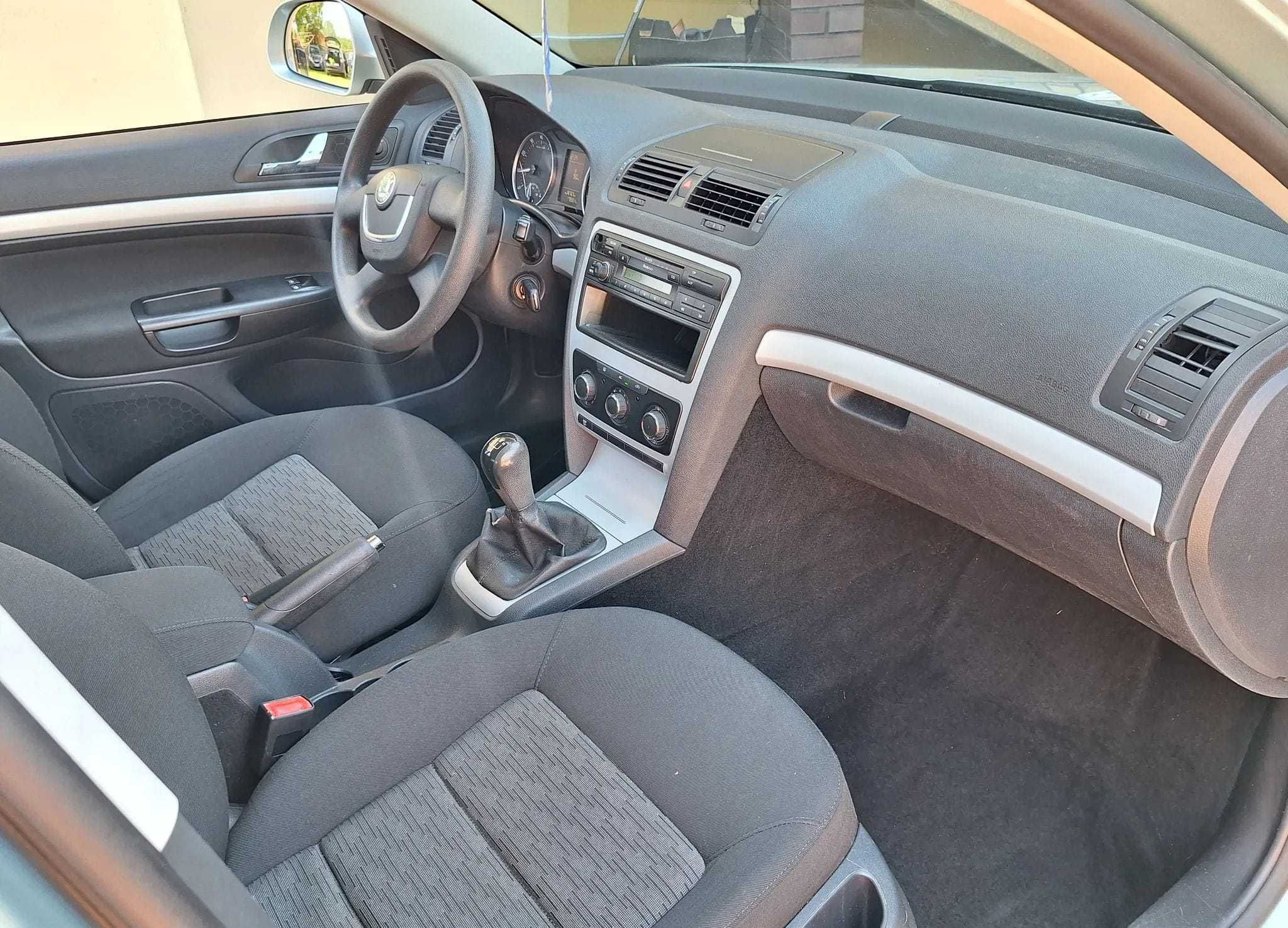 Skoda Octavia 1.6 Ambiente MPI