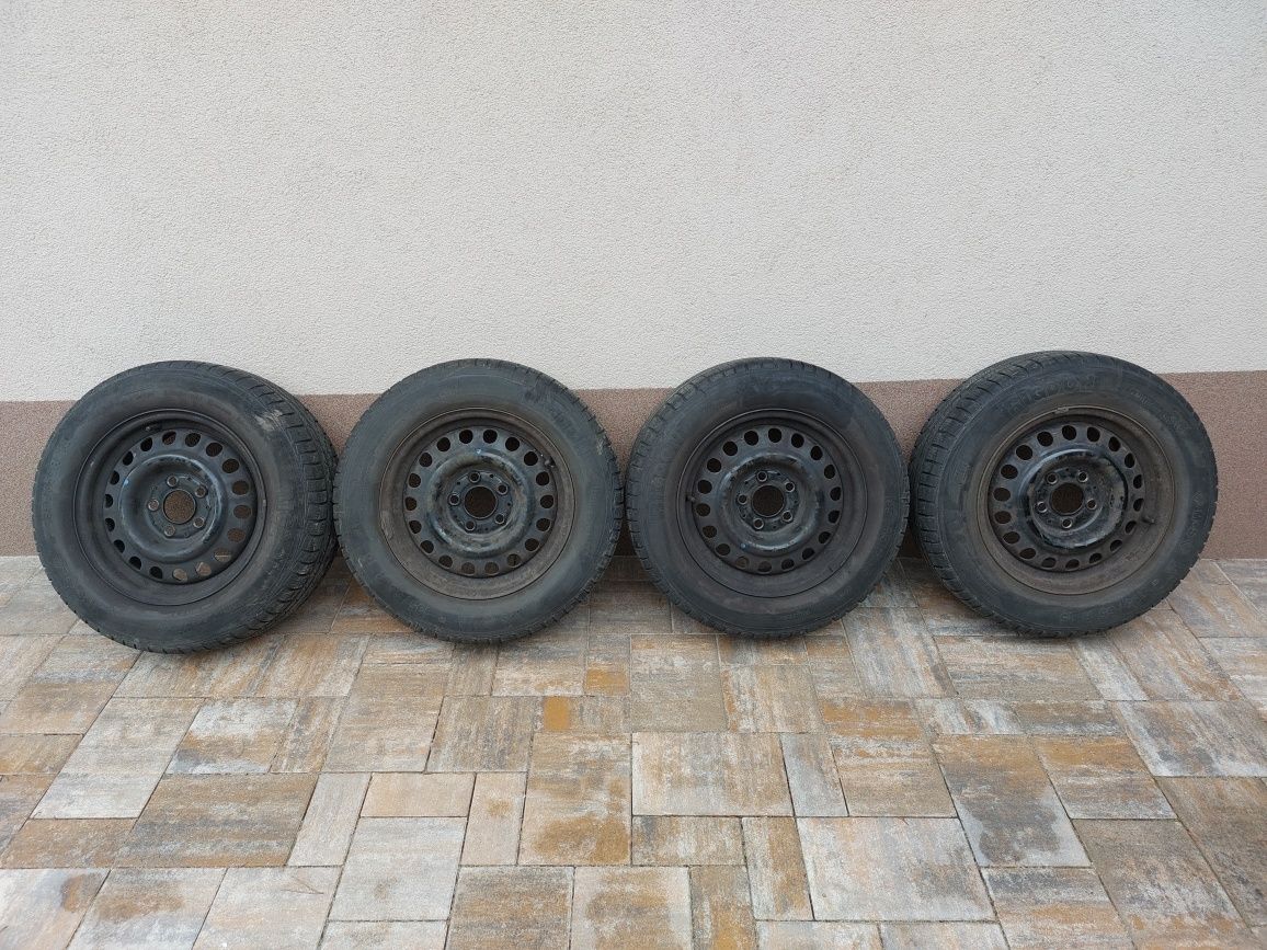 Koła do Mercedesa 15" felgi 5x112 z oponami zimowymi 195/65/15 + grati