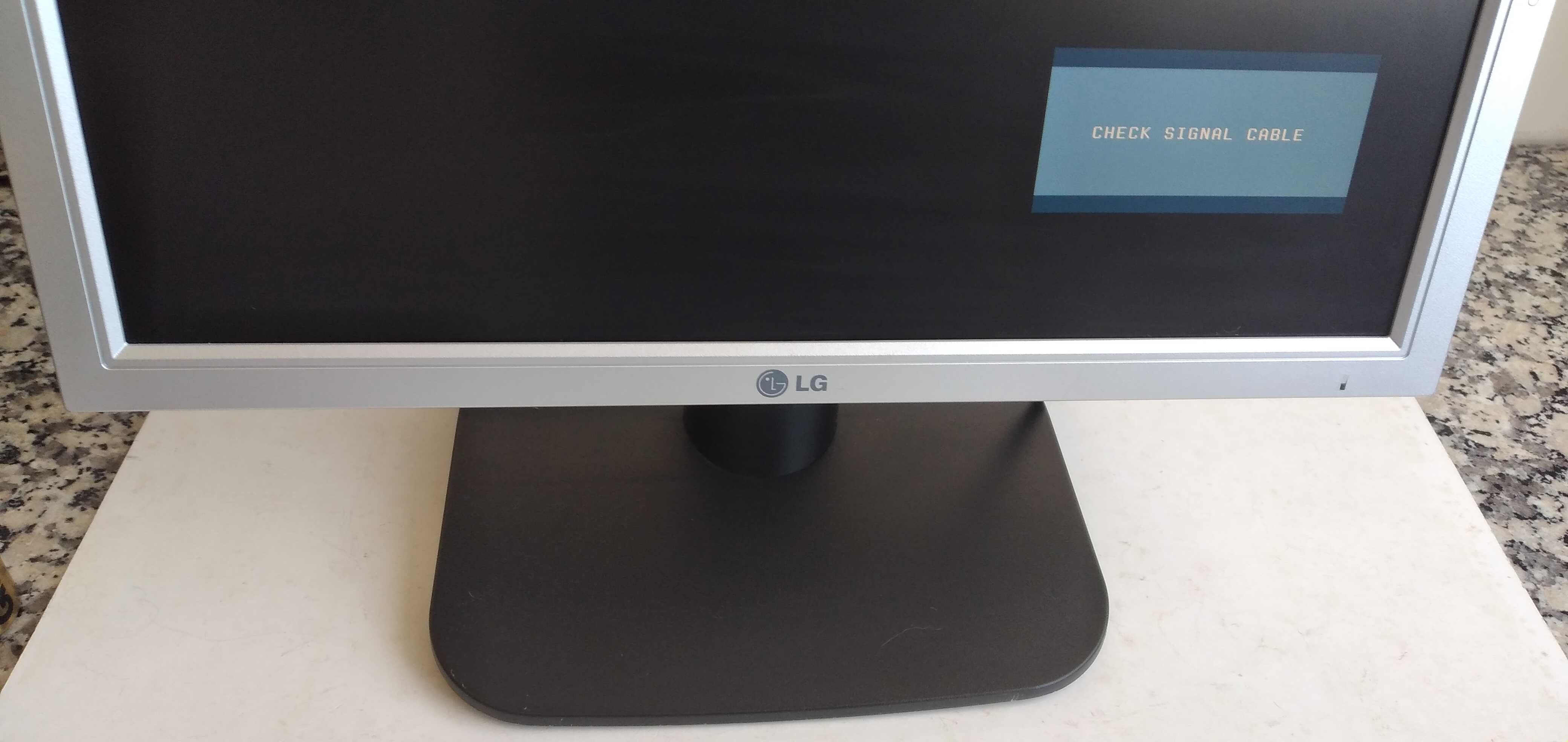 Monitor LG - L1718S