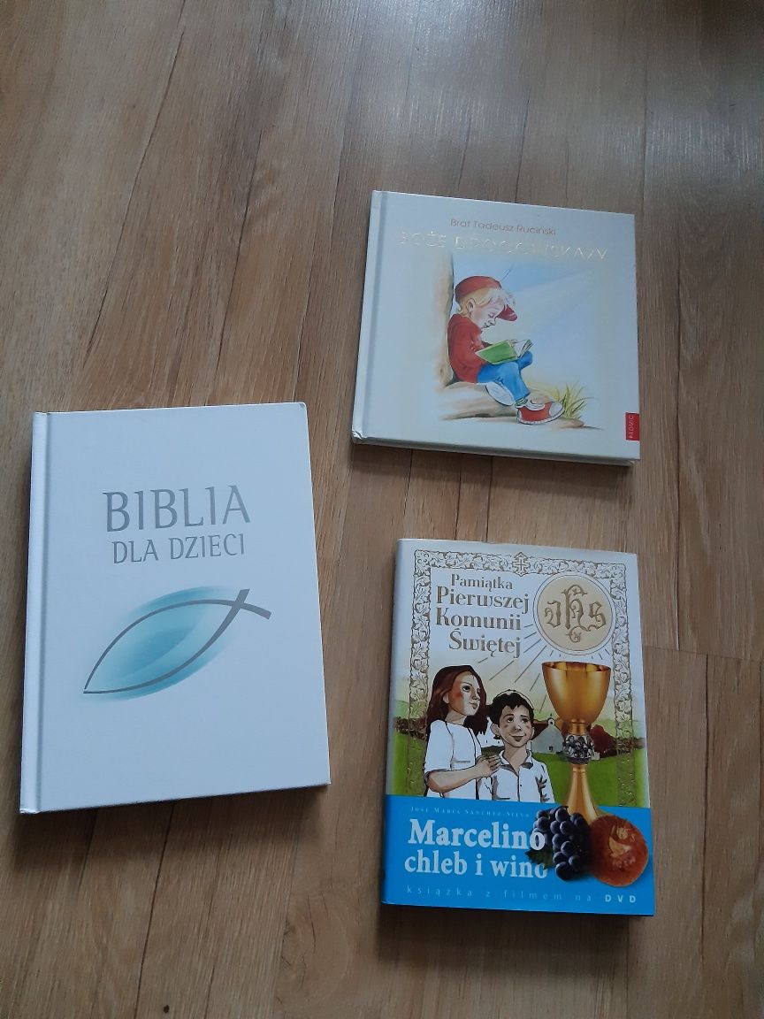 Książki, biblie, puzzle itp