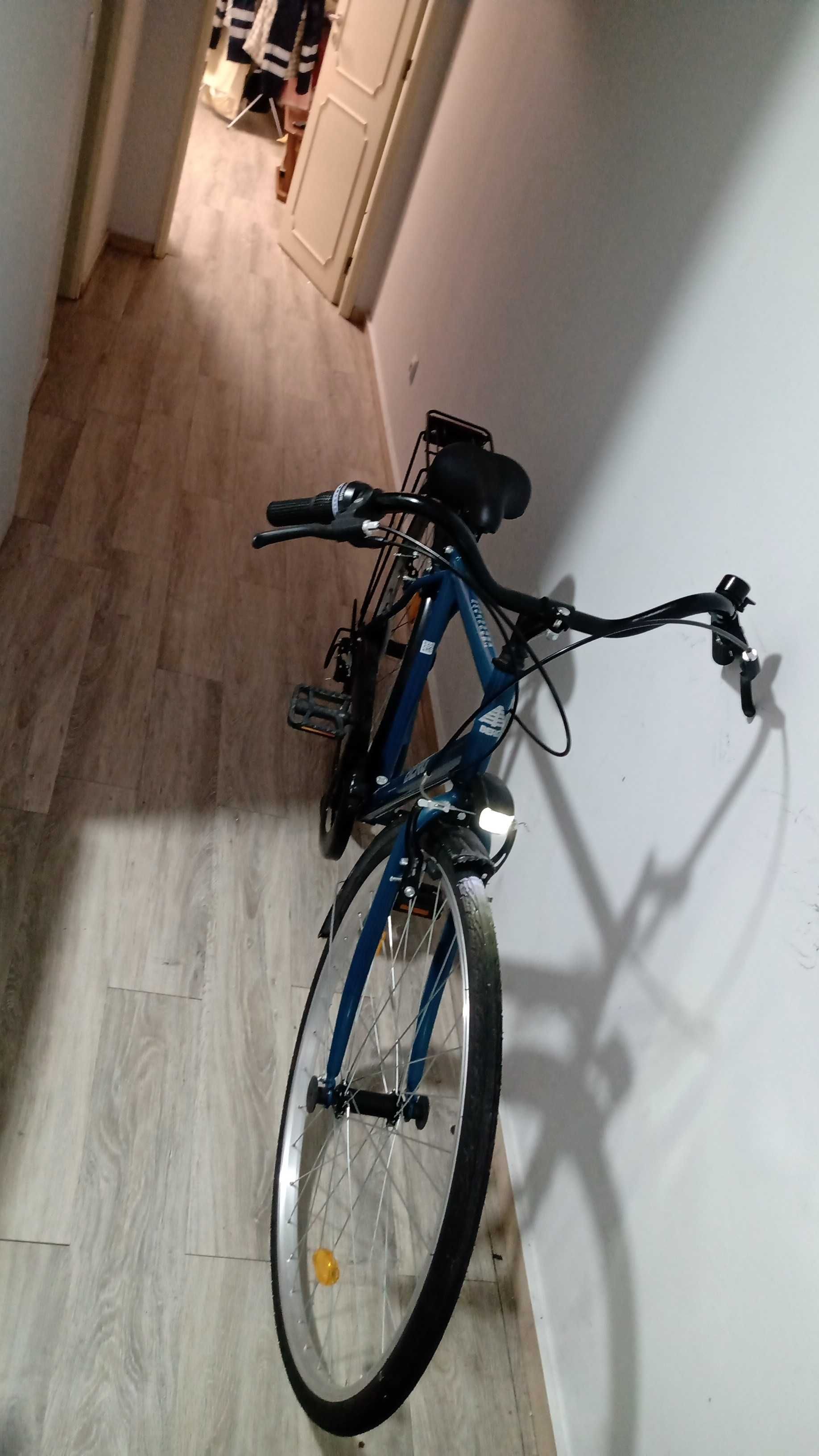 Vende uma bicicleta nova só usei duas vezes