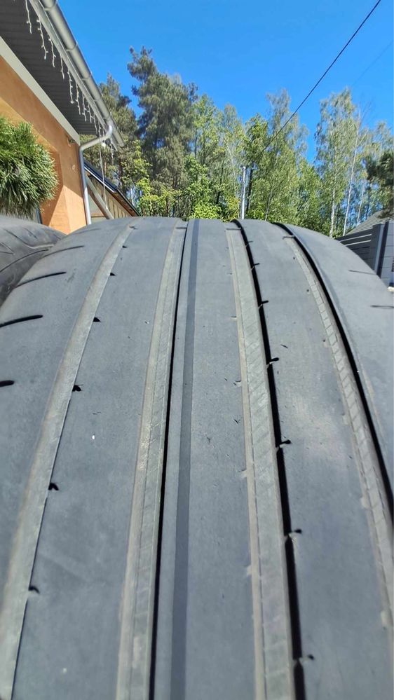 Opony letnie Goodyear 255/45R20