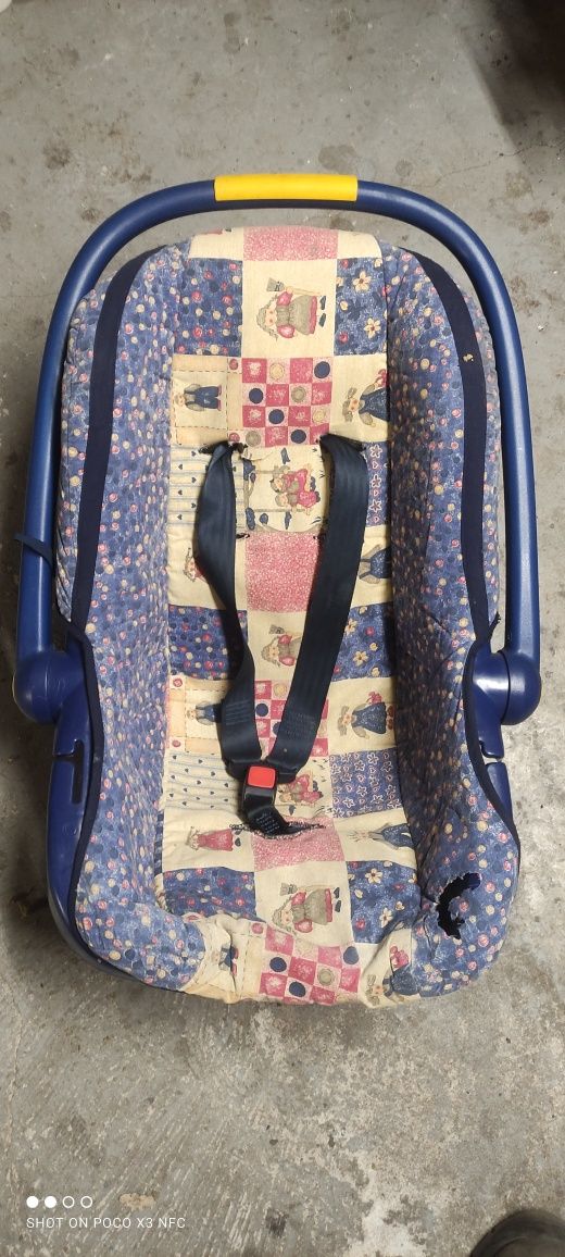 Fotelik samochodowy nosidełko krzesełko dla dziecka