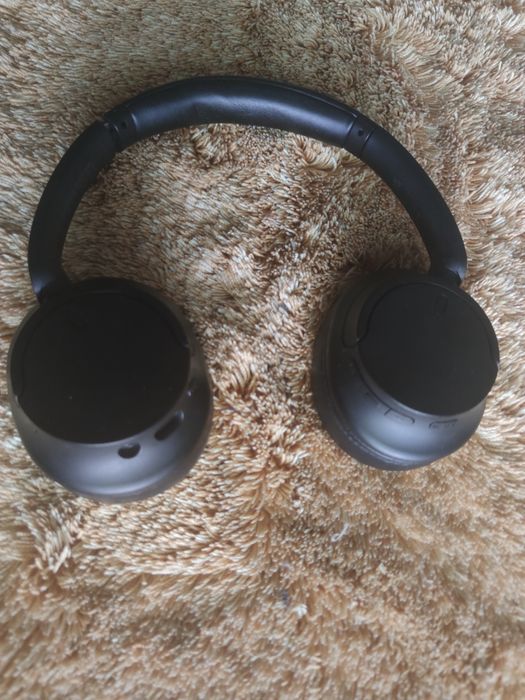 Sony WH-CH720N з активним шумопоглинанням