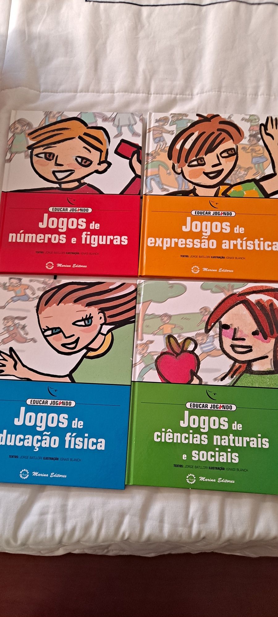 Coleção de livros de jogos edicativos