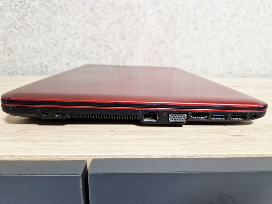 Ноутбук Asus x540s=Celeron N3050=2ГБ=120SSD=Intel HD Graphics =Рабочій