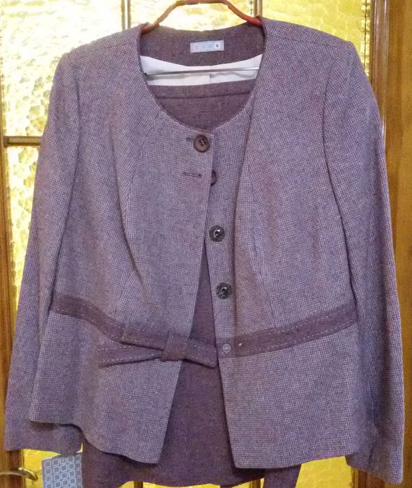 Стильный женский костюм р 54 торговой марки "Джей Эль" , J&L