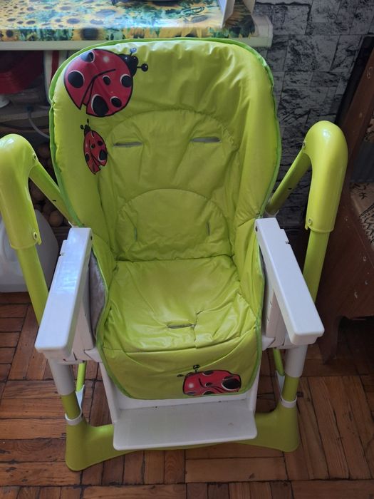 Стульчик для кормления