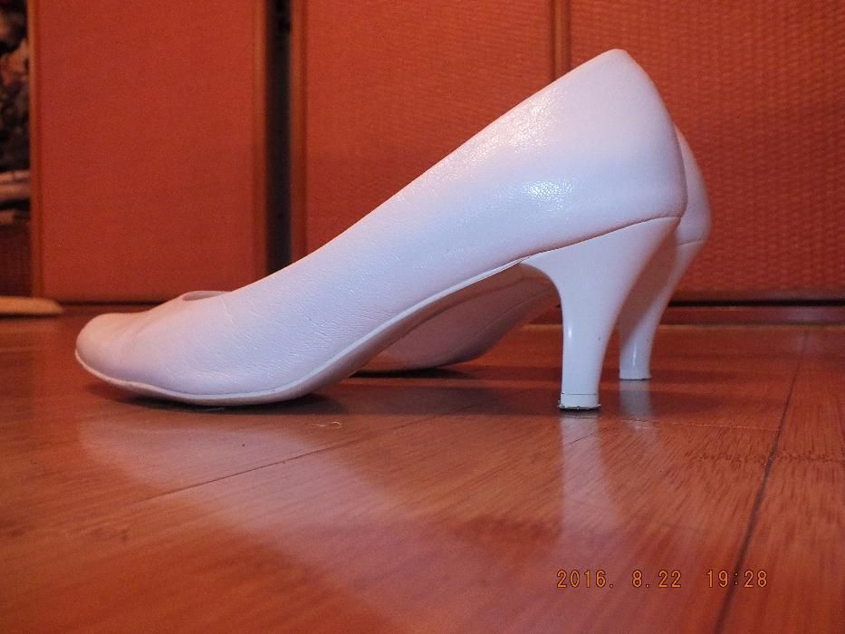 Ślubne buty białe 38 obcas 6 cm