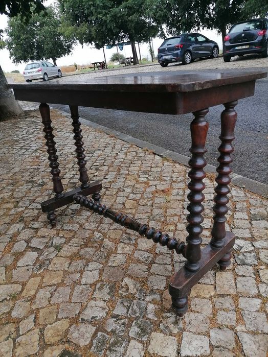 Mesa antiga xadrez