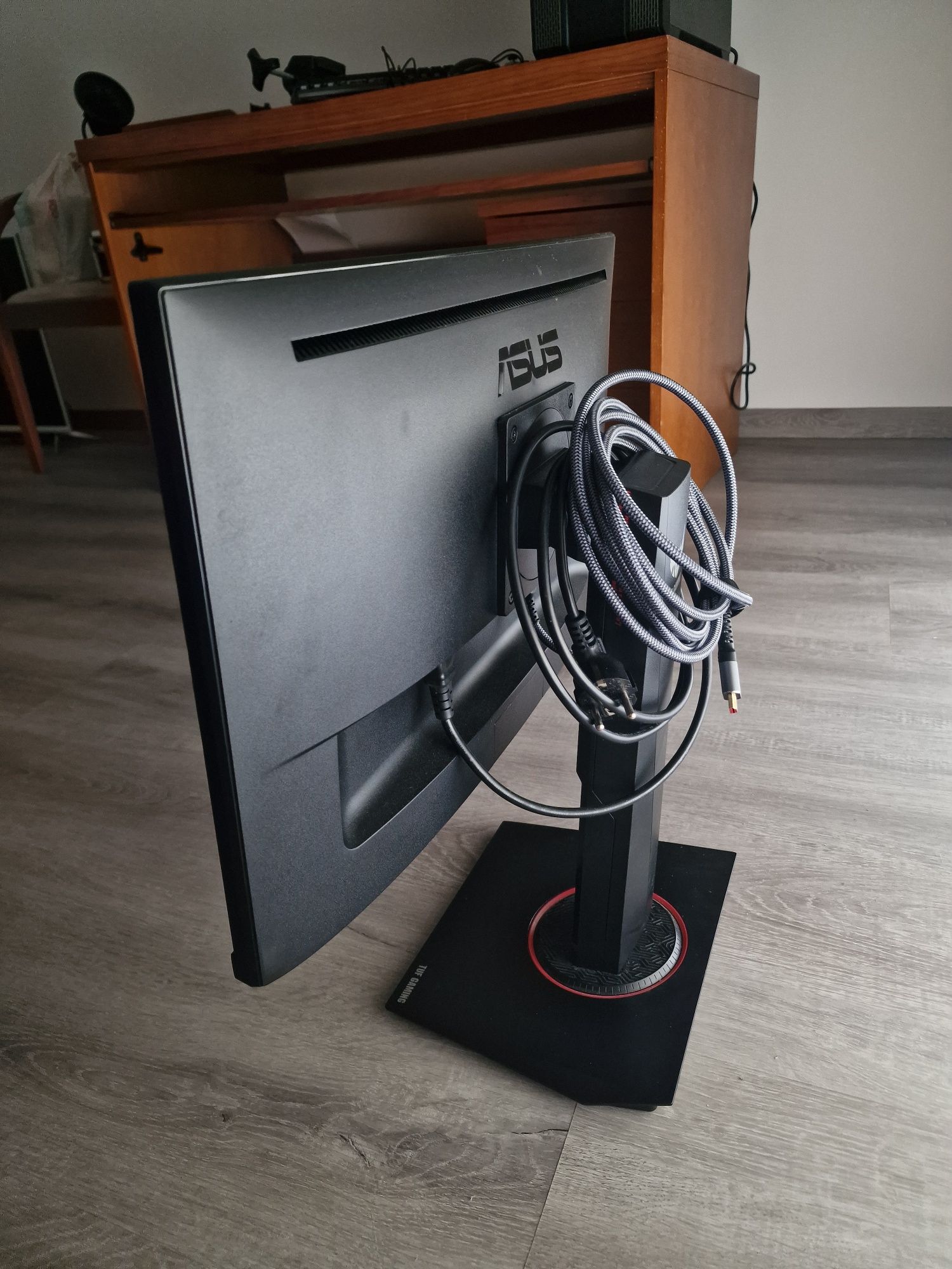 Monitor ASUS TUF GAMING VG249Q 144Hz