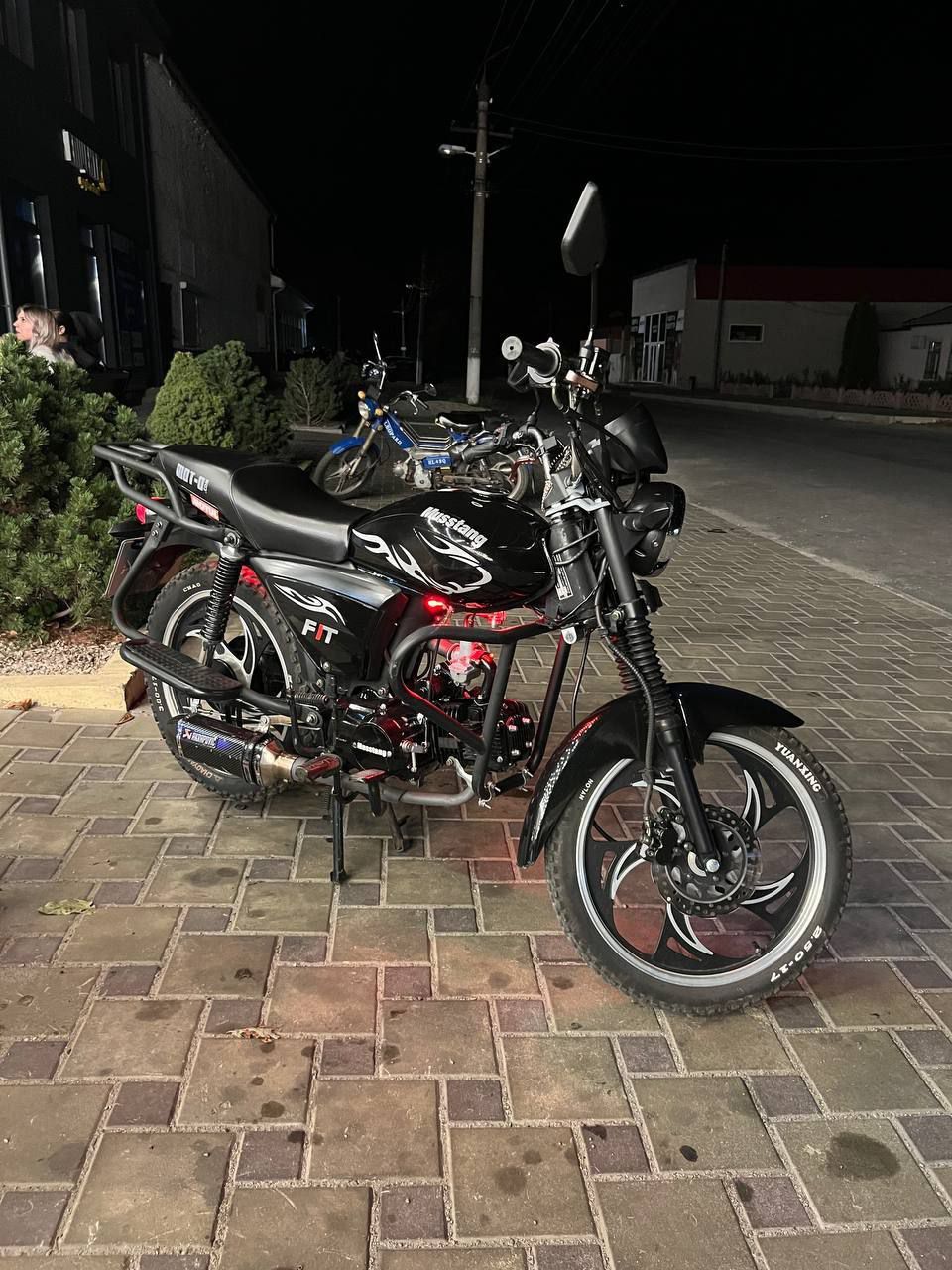 Mustang  Fit-125