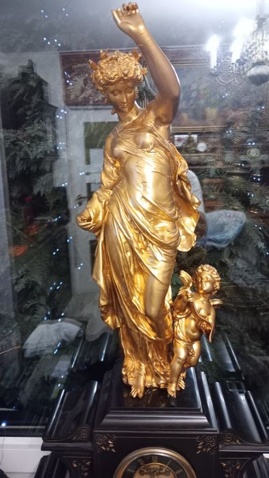 Pałacowy zegar kominkowy