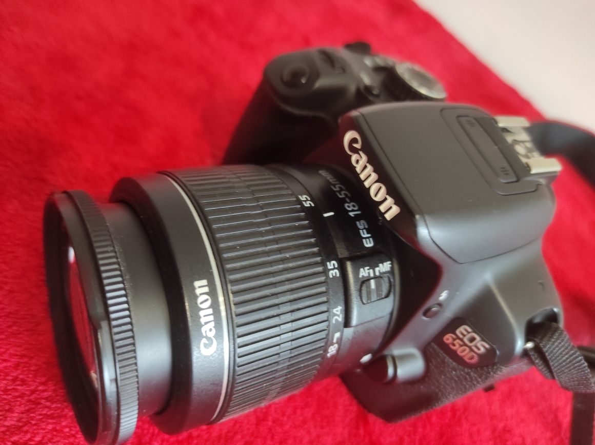 Фотоапарат Canon eos 650 D