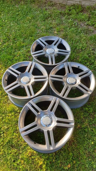 Felgi aluminiowe R17 Audi S-line 5x112 antacyt stan iak nowe.