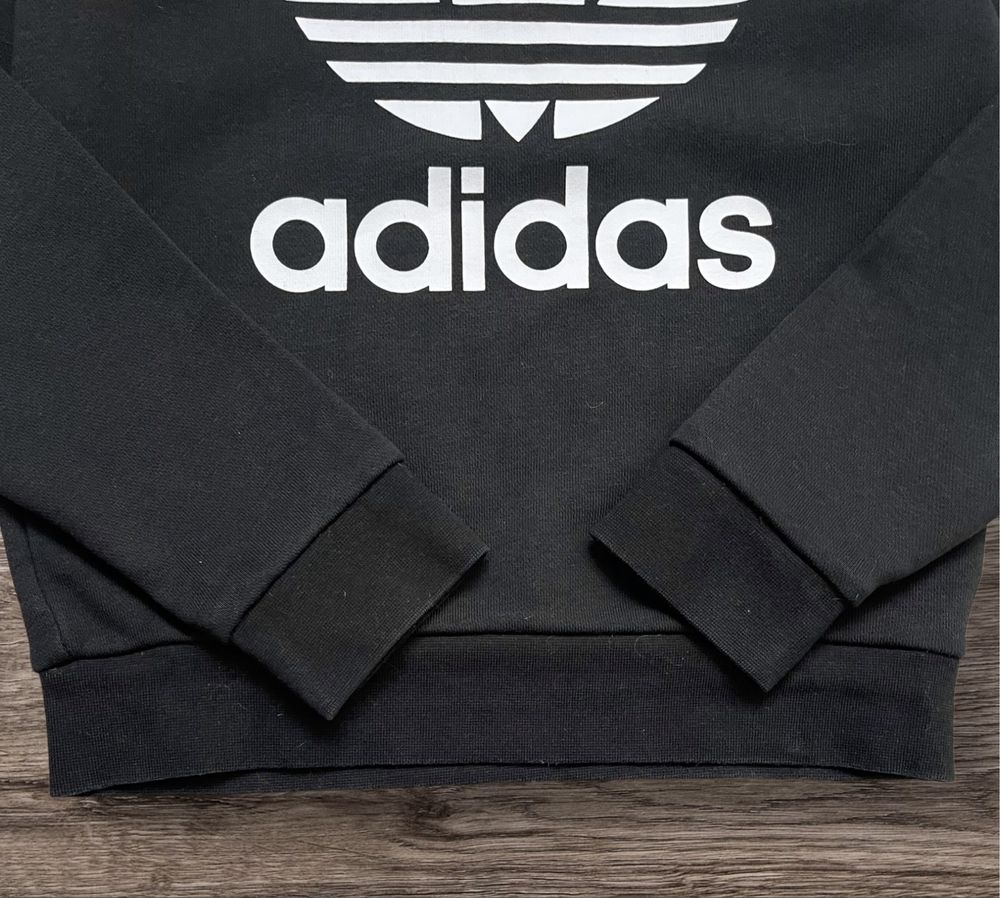 Світшот, кофта Adidas оригінал 7/8 років