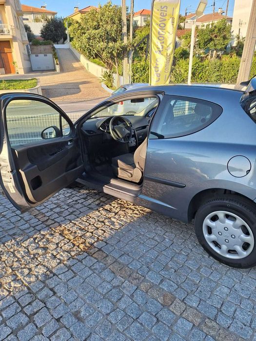Peugeot 207, 1400 HDI (Diesel)