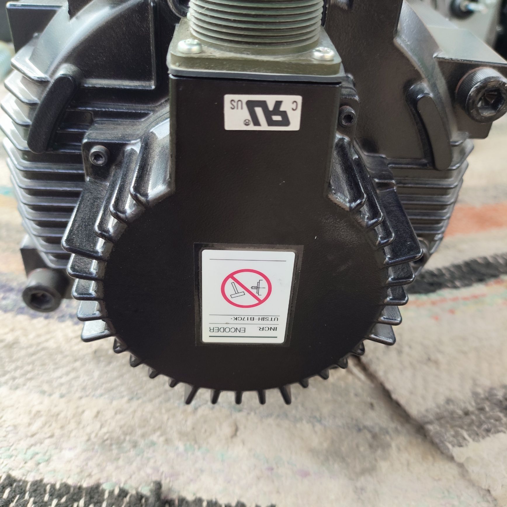 АС сервомотор yaskawa