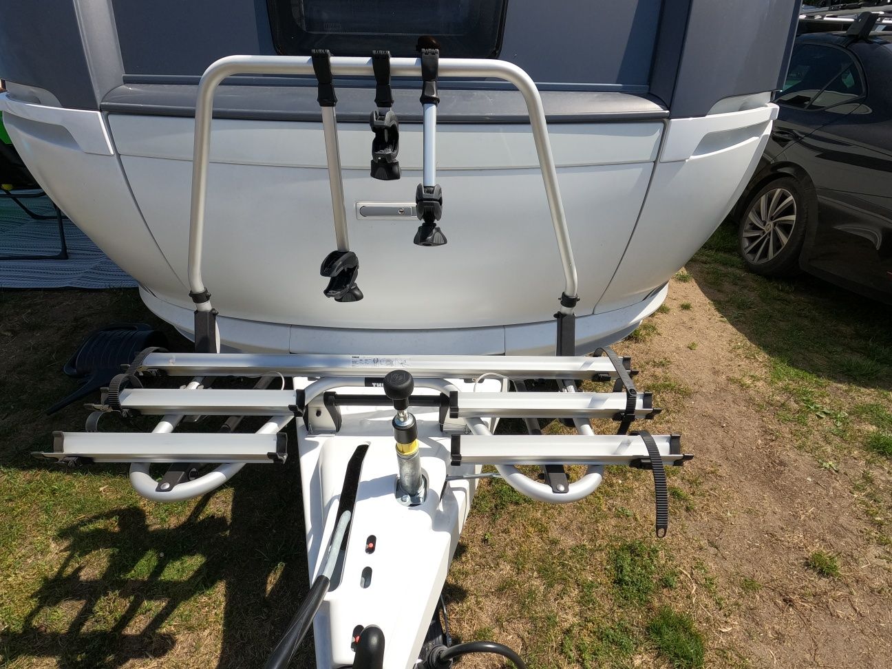 Przyczepa kempingowa wynajem HOBBY DE LUXE 490 KMF sezon 25 rezerwacje