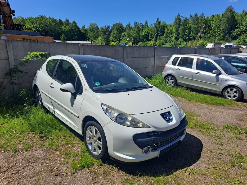 Peugeot 207 Klima Skóry Panorama Alu 1.6 Benzyna 2008r z Niemiec