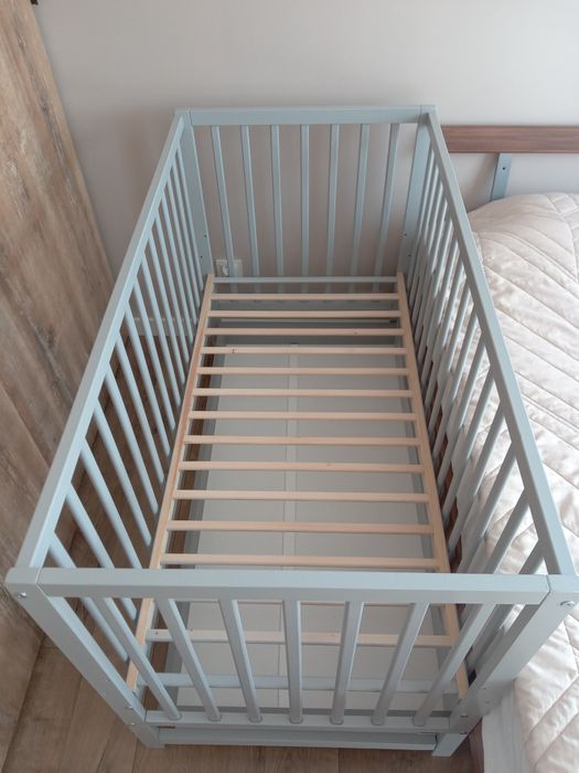 Drewniane łóżeczko/tapczan z szufladą MAGDA szare 120X60cm