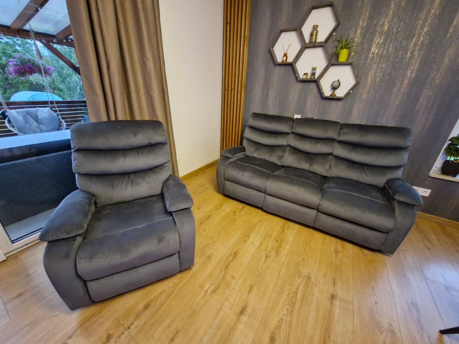 Zestaw wypoczynkowy/ kanapa/ fotel