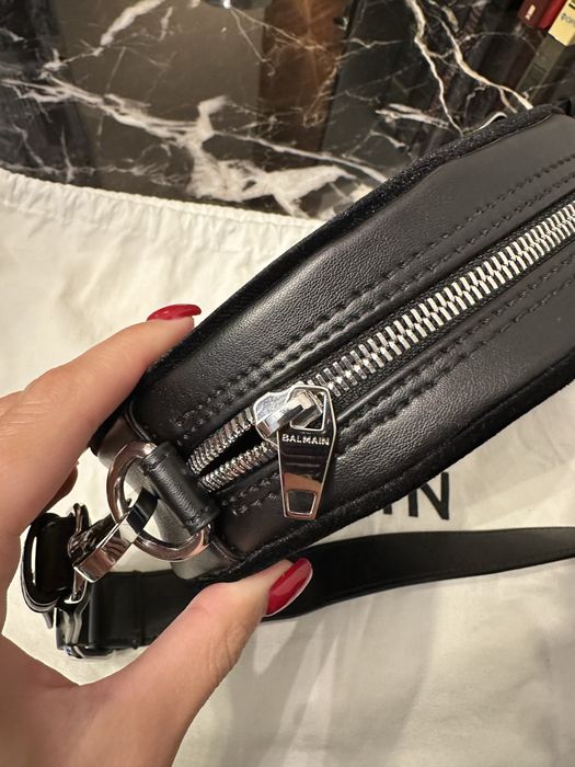Balmain велюрова чорна сумка коло