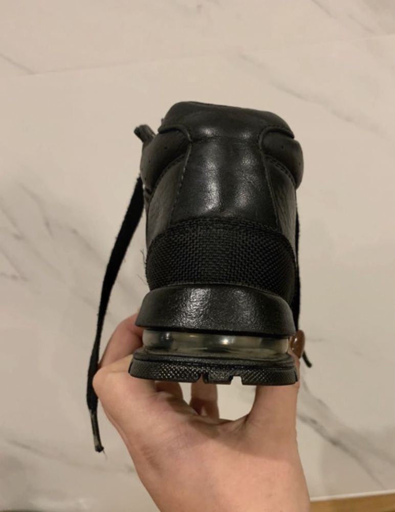 Trzewiki  buty Nike czarne wiązane 29