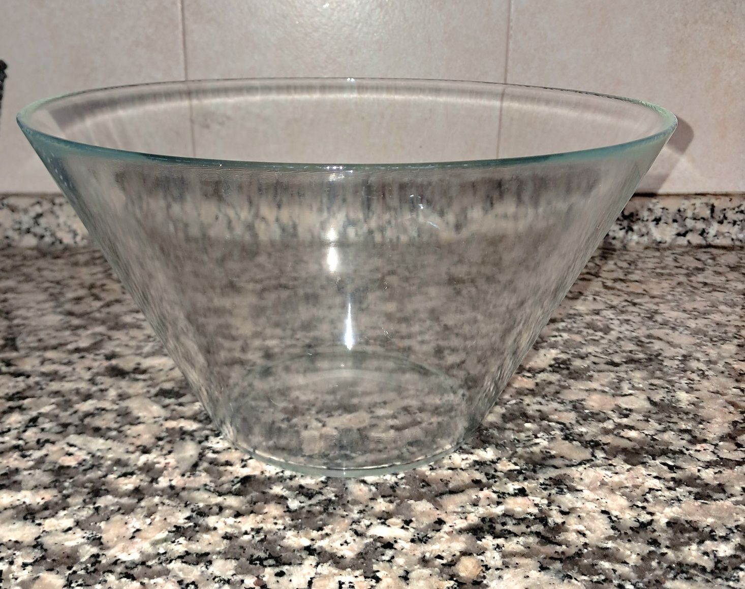 2 Taças Saladeiras de vidro com 28cm de diâmetro