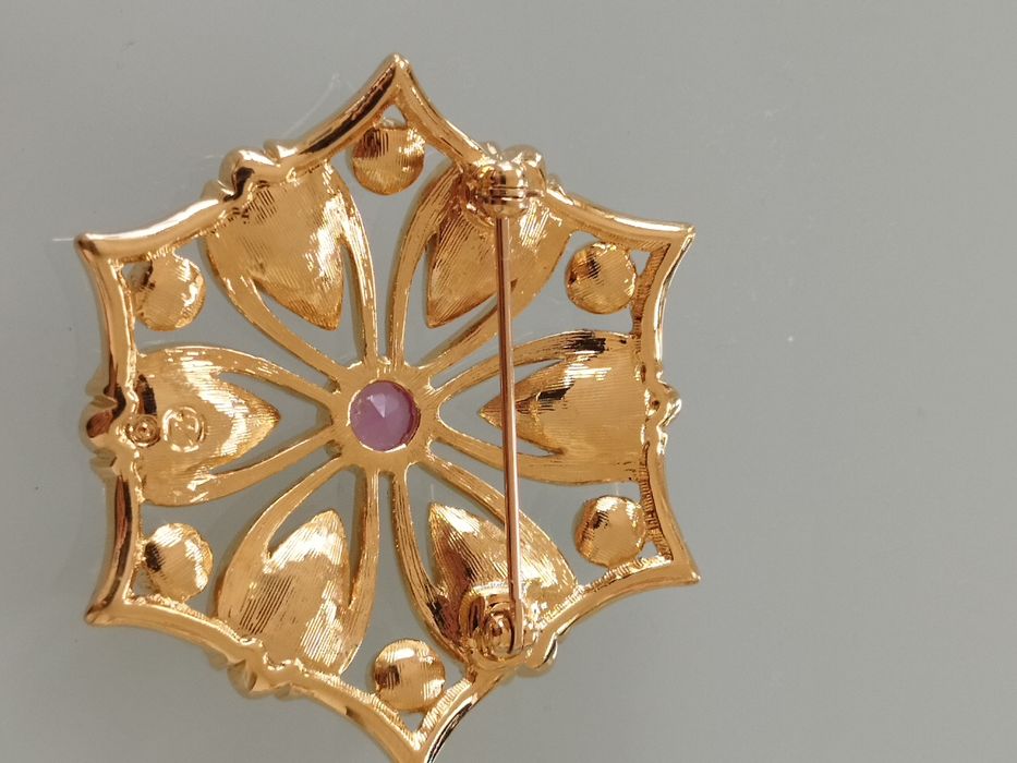 lindo broche vintage Swarovski