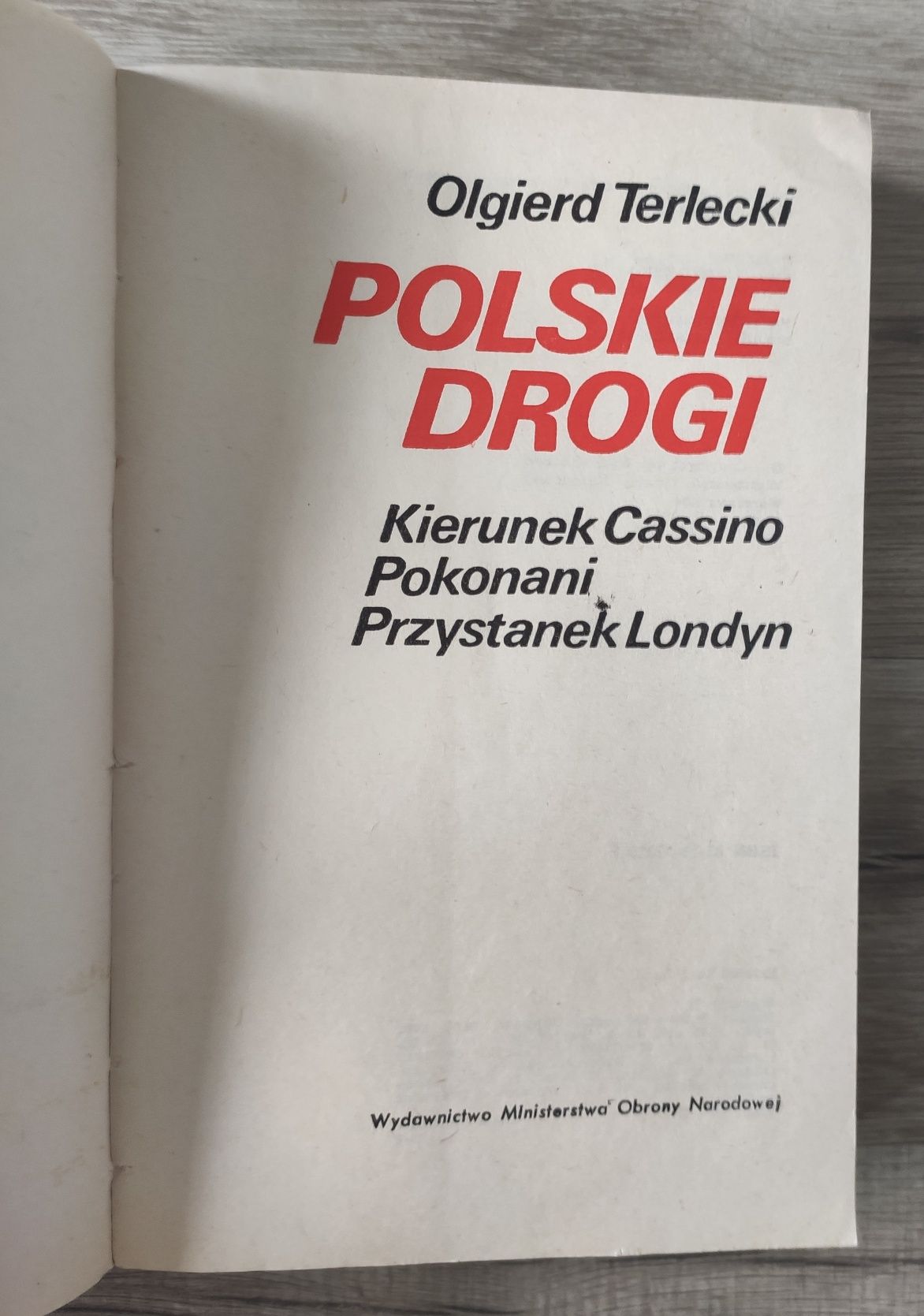 Polskie drogi Olgierd Terlecki, kierunek Cassino,Pokonani, Przystanek