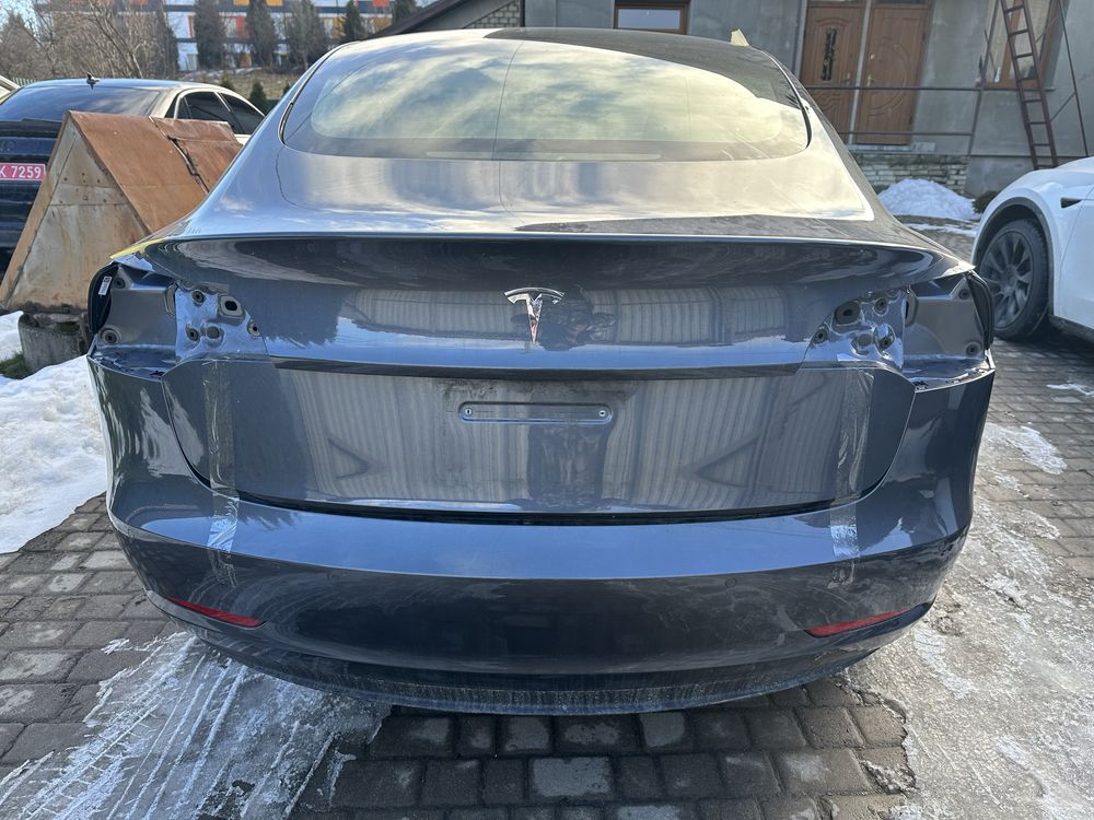 Tesla model 3 графіт сірий крило праве бампер передній задній